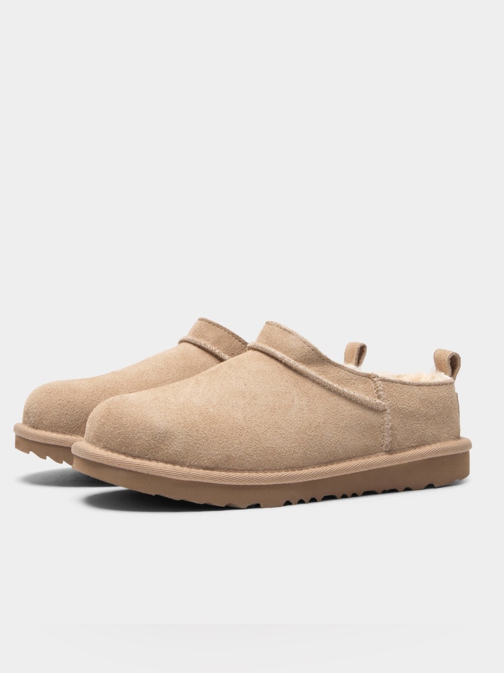size 10🎉UGG women’s Classic Micro / Sand